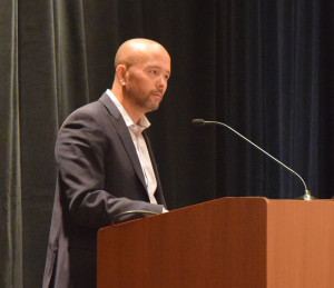 Dr. Joe Hitt making closing remarks at WearRAcon16, Phonex Arizona, 2016, Photography by Bobby Marinov