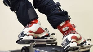 XNOWERS SKI AND SNOWBOARD EXOSKELETON